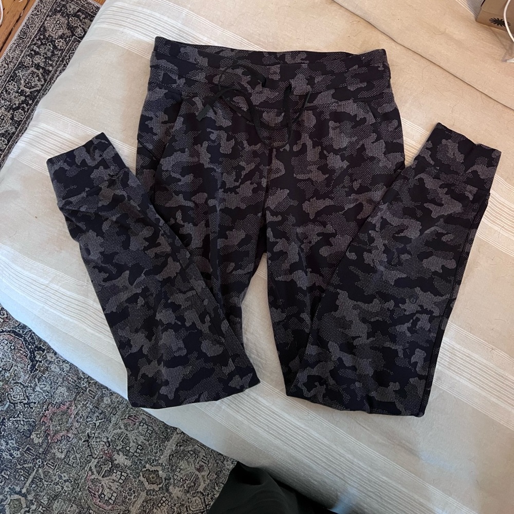 Lululemon Ready to Rulu Jogger